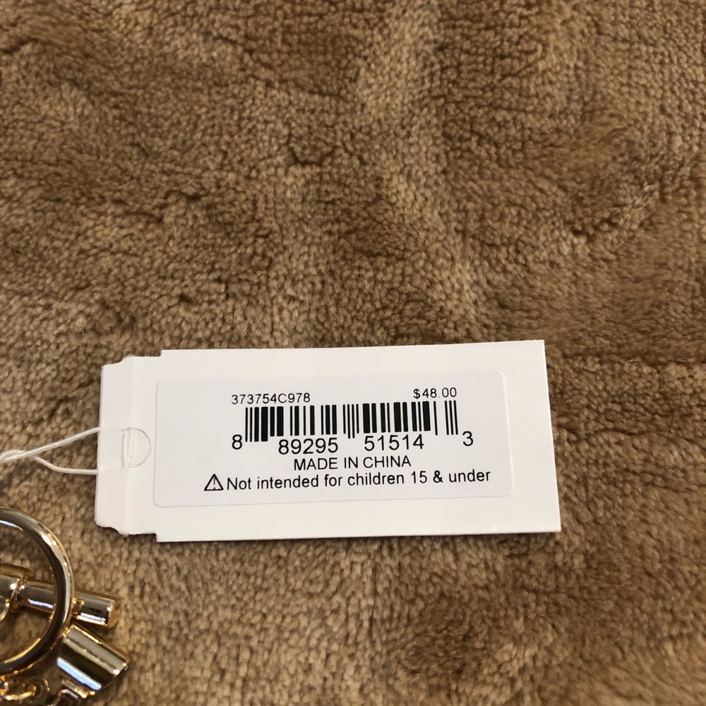 Betsey Johnson martini with olive charm bracelet. New with tags. - Picture 3 of 3